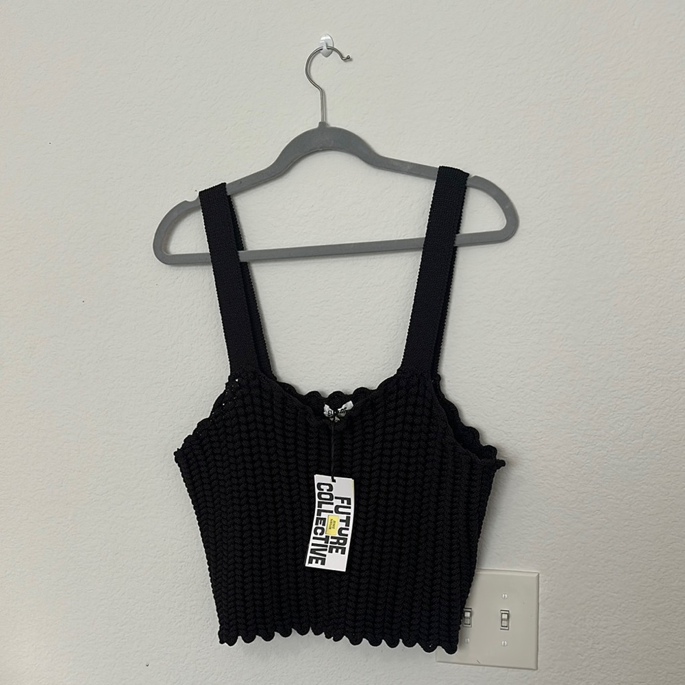 Black Ribbed Sleeveless Crop Tank Top